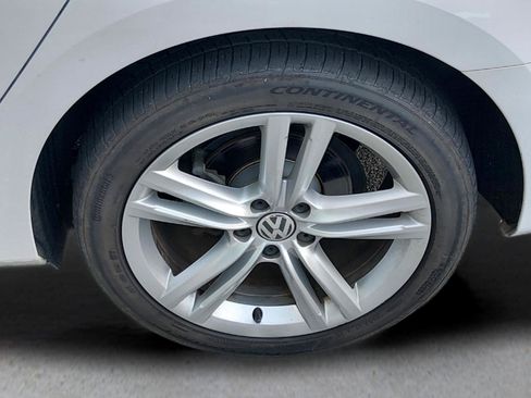 Used 2015 Volkswagen Passat TDI SE FWD image 7