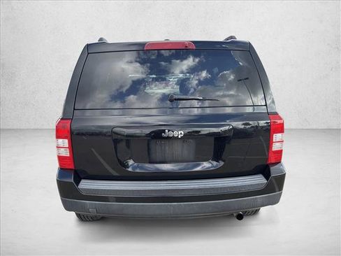 Used 2016 Jeep Patriot Sport w/ Power Value Group FWD image 6