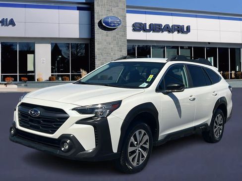 Used 2024 Subaru Outback Premium AWD/4WD image 1