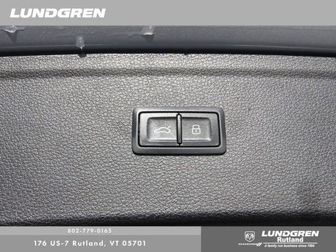 Used 2023 Audi SQ5 Premium Plus w/ Premium Plus Package image 39