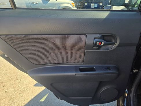 Used 2013 Scion xB image 12