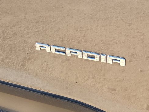 Used 2019 GMC Acadia SLE image 8