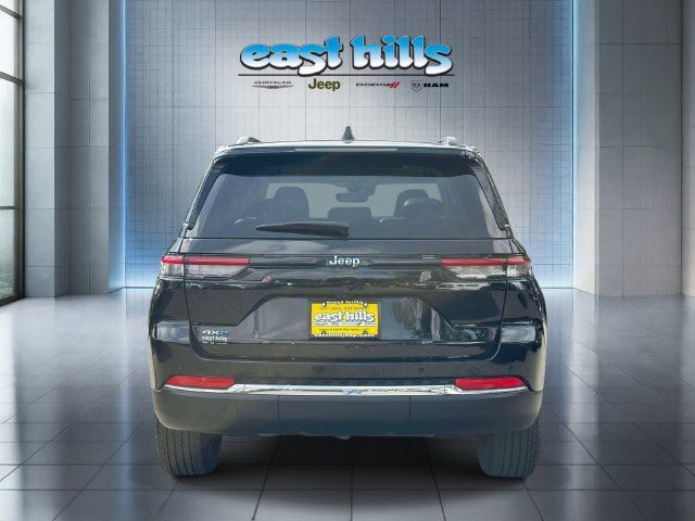 Used 2024 Jeep Grand Cherokee Limited 4xe AWD/4WD image 4