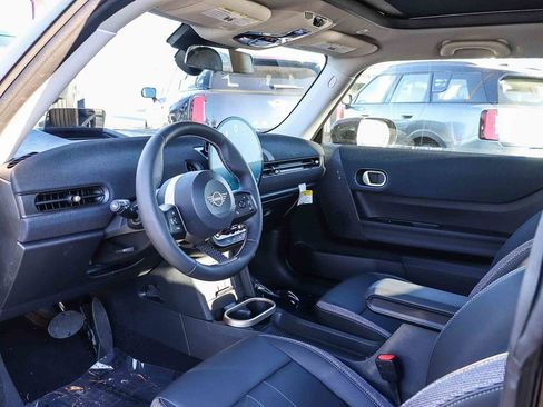 Used 2025 MINI Cooper S FWD image 18