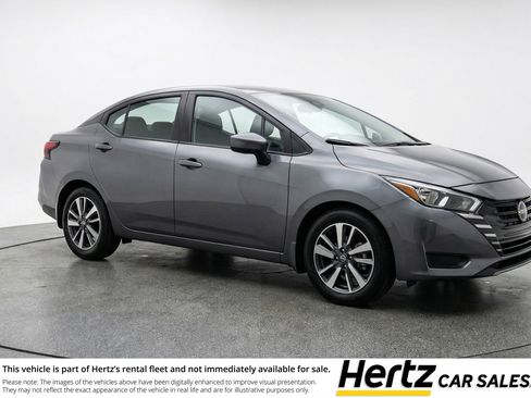 Used 2025 Nissan Versa SV image 1