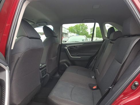 Used 2023 Toyota RAV4 LE AWD/4WD image 11