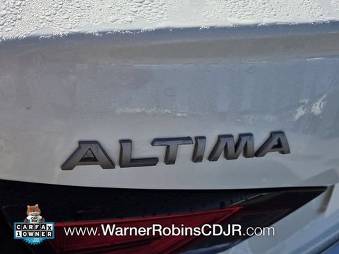 Used 2023 Nissan Altima 2.5 SV FWD image 12
