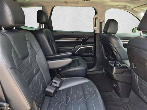 Used 2022 Kia Telluride SX w/ SX Prestige Package AWD/4WD image 13
