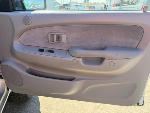 Used 2002 Toyota Tacoma PreRunner RWD image 13