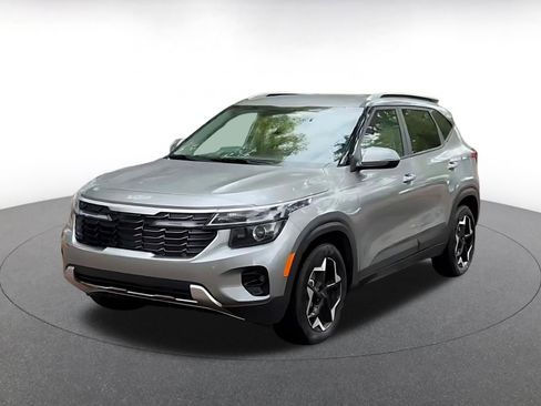 Used 2025 Kia Seltos S image 7