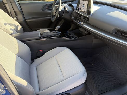 Certified 2024 Toyota Prius LE image 22