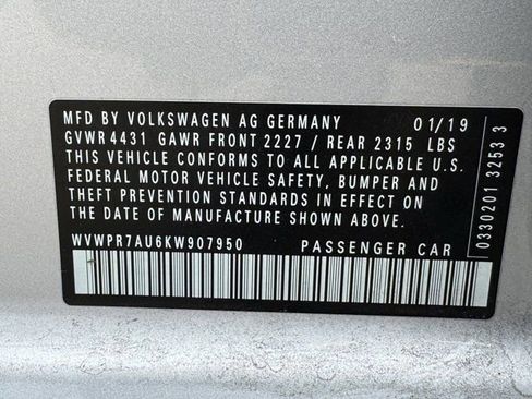 Used 2019 Volkswagen e-Golf SEL Premium image 34