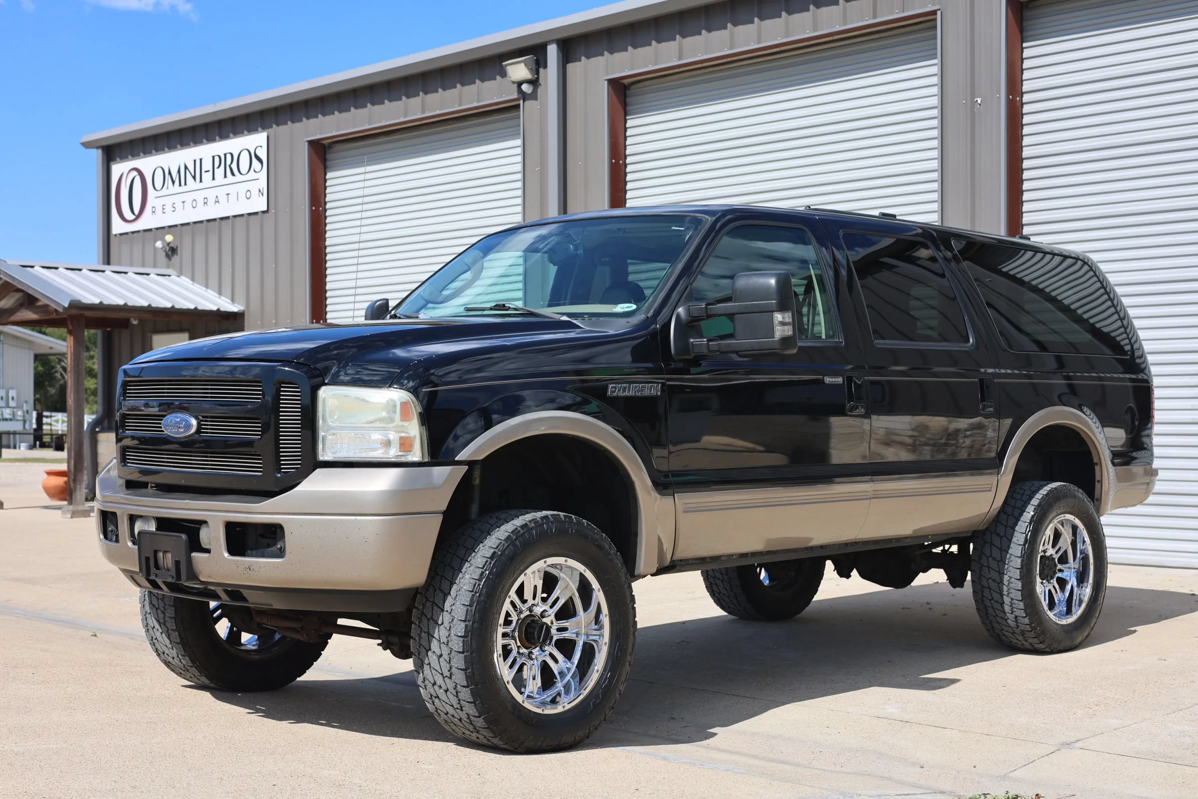 Used 2005 Ford Excursion Eddie Bauer AWD/4WD image 10