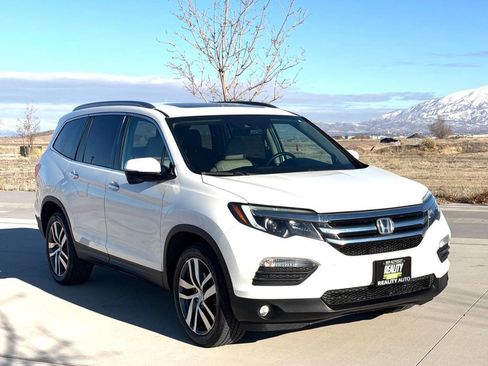 Used 2016 Honda Pilot Touring image 3