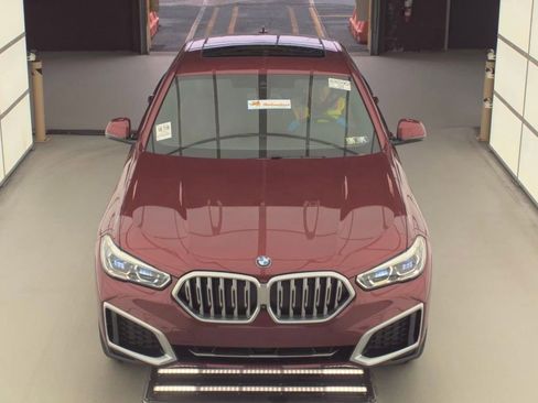 Used 2022 BMW X6 xDrive40i w/ Executive Package image 6