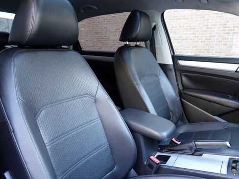 Used 2012 Volkswagen Passat TDI SE FWD image 65