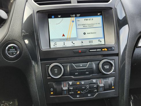 Used 2018 Ford Explorer XLT w/ Equipment Group 201A image 32