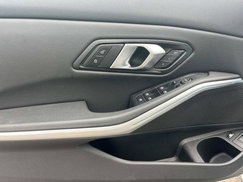 Used 2024 BMW 330e xDrive 330e xDrive Plug-In Hybrid AWD image 49