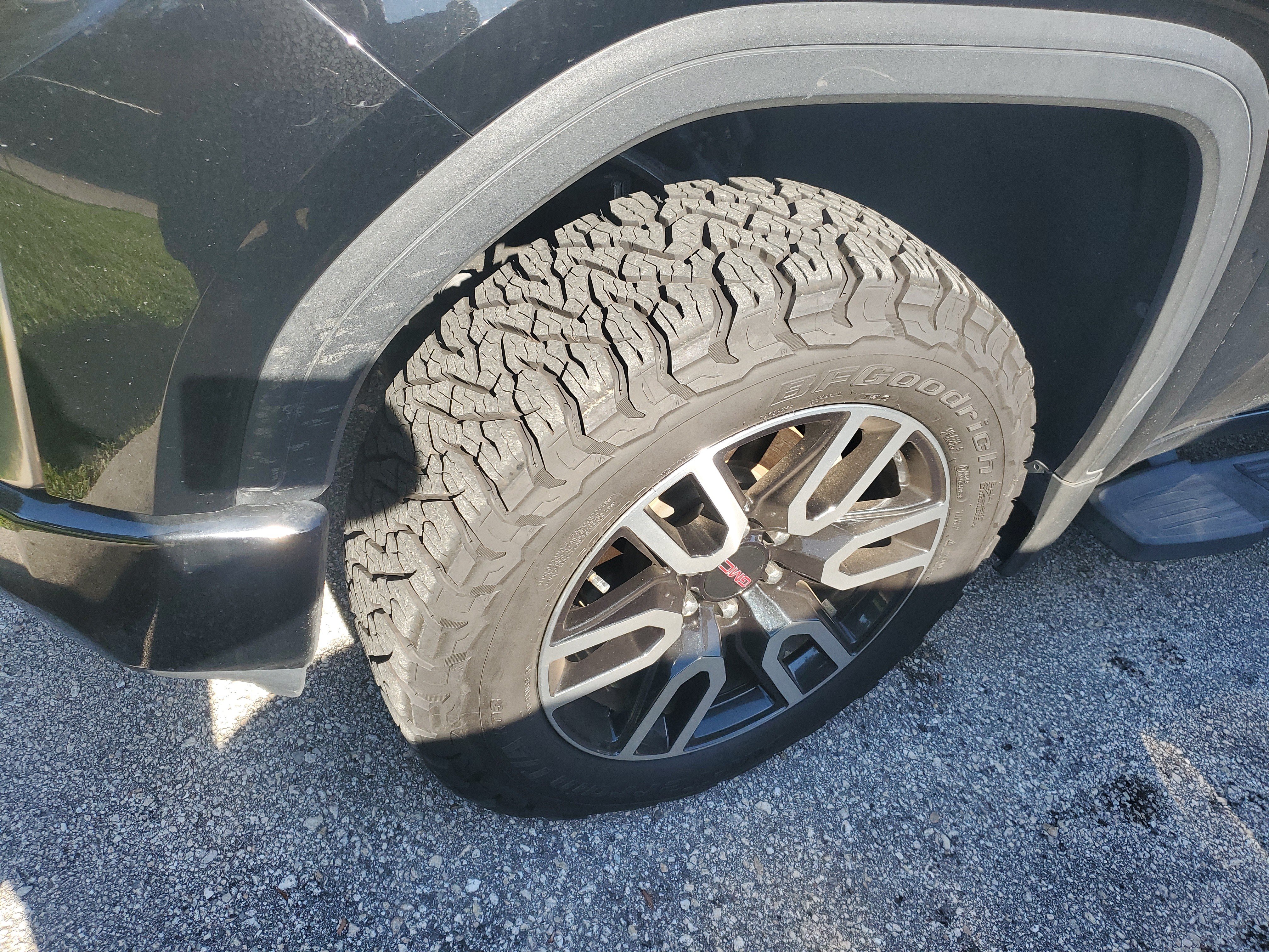 Used 2019 GMC Sierra 1500 AT4 w/ AT4 Premium Package AWD/4WD image 6