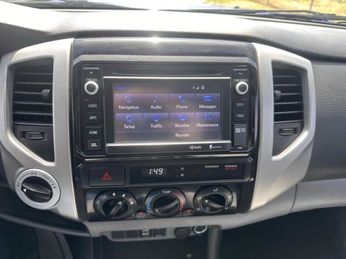 Used 2014 Toyota Tacoma 4x4 Double Cab w/ TRD Sport Package image 23