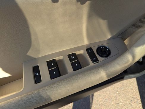 Used 2017 Hyundai Sonata SE w/ Cargo Package image 27