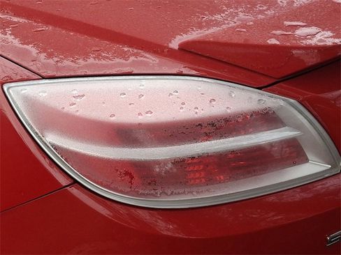 Used 2009 Saturn Sky w/ Premium Trim Package image 7