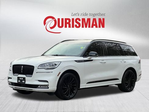 Used 2023 Lincoln Aviator Black Label image 2