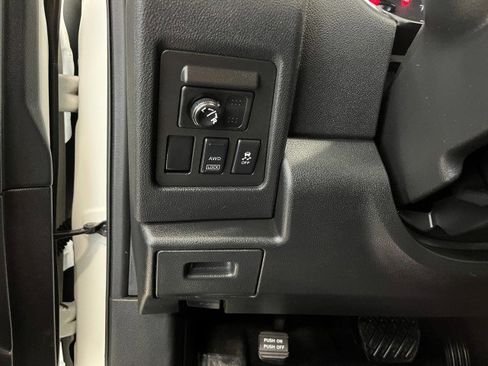 Used 2014 Nissan Rogue S image 24