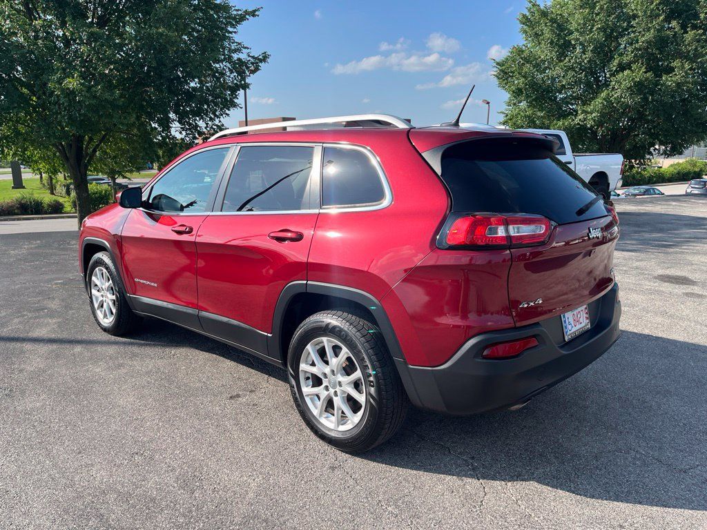 Used 2014 Jeep Cherokee Latitude w/ Comfort/Convenience Group AWD/4WD image 4