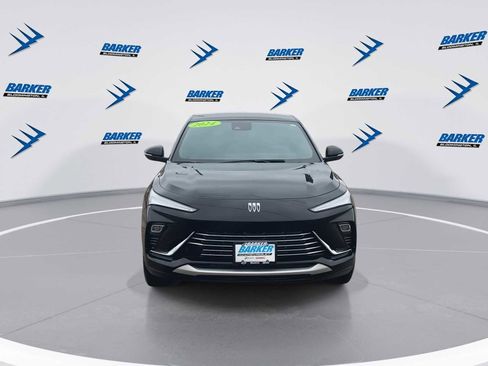 Used 2024 Buick Envista Preferred w/ Convenience I Package image 3