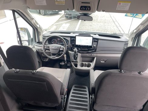 Used 2023 Ford Transit 350 XLT image 24