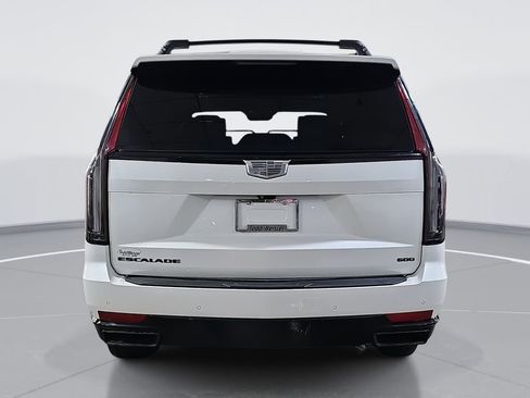 Used 2022 Cadillac Escalade Sport Platinum w/ LPO, ONYX Package image 5