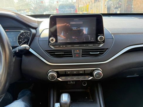 Used 2020 Nissan Altima 2.5 SR image 13