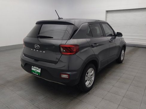 Used 2023 Hyundai Venue SE FWD image 9