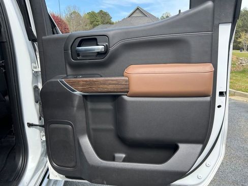 Used 2020 Chevrolet Silverado 1500 High Country w/ Technology Package image 61