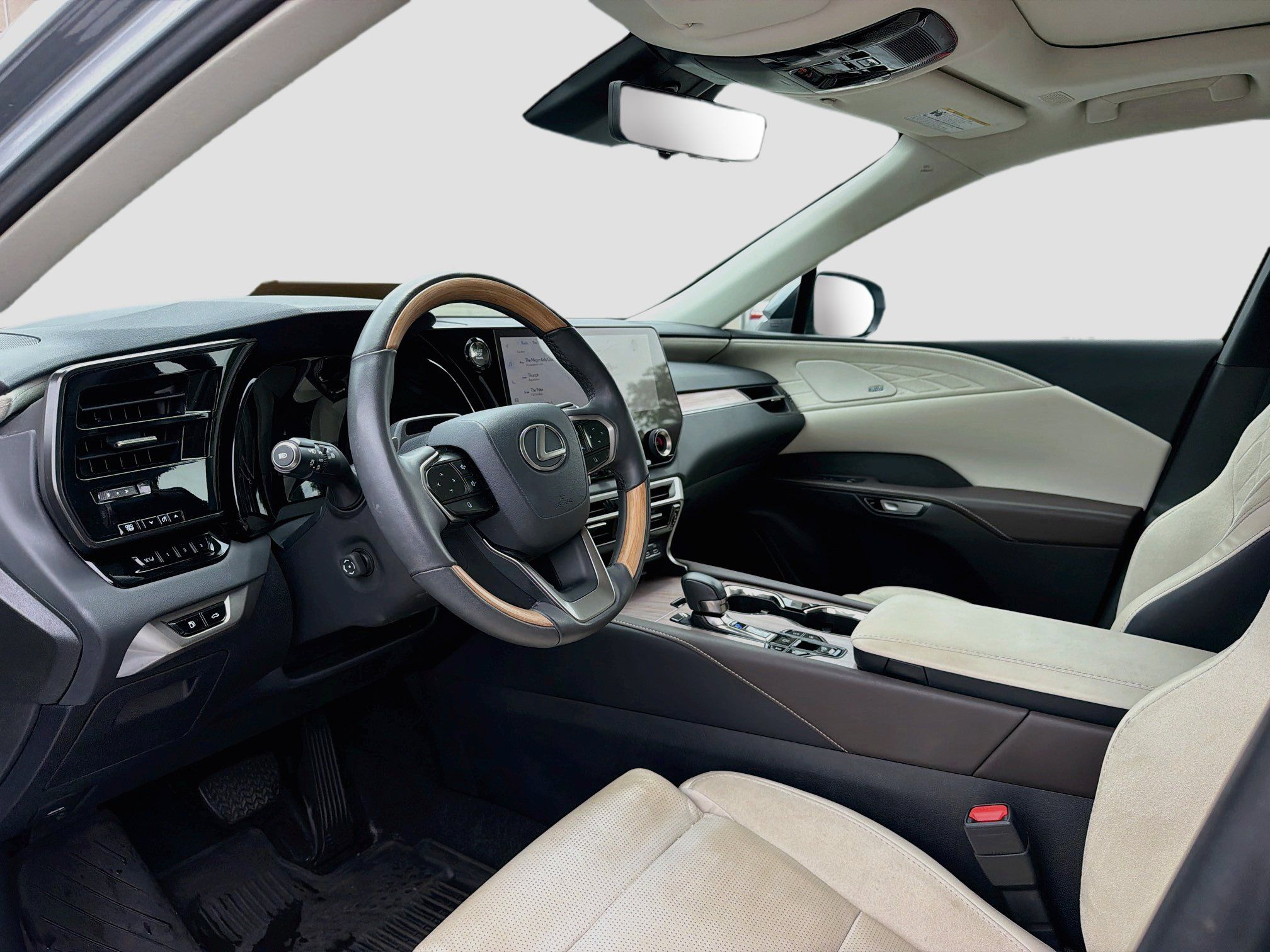 Certified 2024 Lexus RX 350 AWD w/ Convenience Package image 10