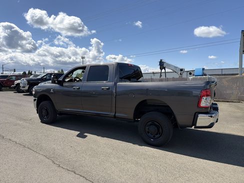 Used 2023 RAM 2500 Tradesman AWD/4WD image 3