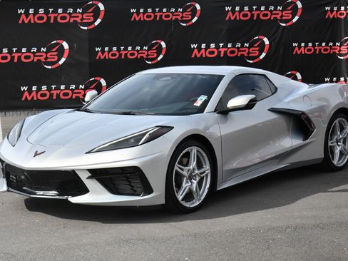 Used 2024 Chevrolet Corvette Stingray Convertible w/ 1LT image 3