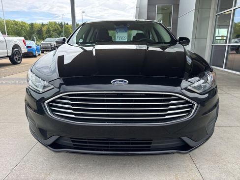 Used 2020 Ford Fusion SE AWD/4WD image 11