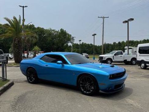 Used 2023 Dodge Challenger R/T Scat Pack w/ Plus Package RWD image 4