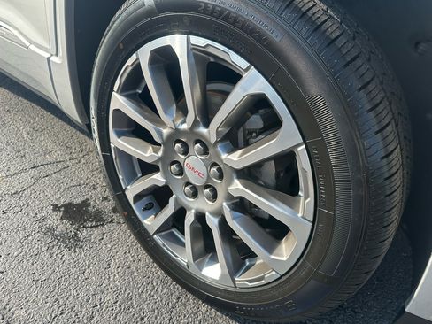 Used 2020 GMC Acadia Denali w/ LPO, Floor Liner Package image 8