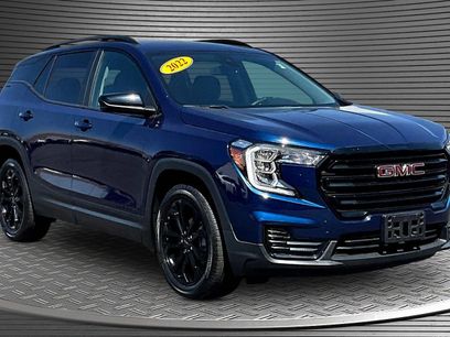 Used 2022 GMC Terrain SLE w/ Driver Convenience Package