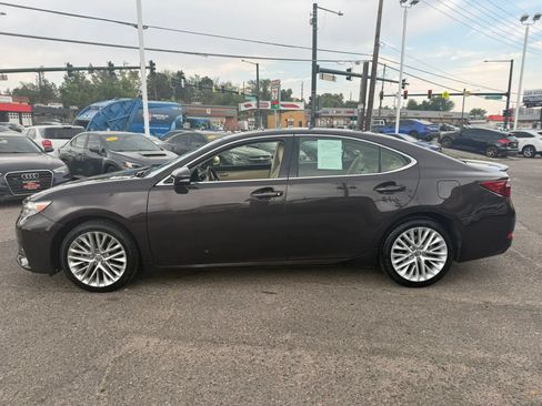 Used 2013 Lexus ES 350 w/ Luxury Pkg FWD image 5