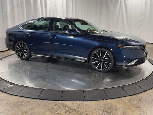 New 2025 Honda Accord Touring image 2