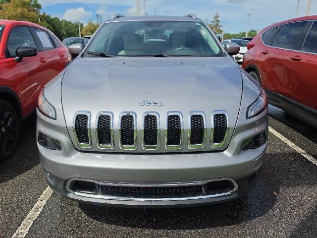 Used 2018 Jeep Cherokee Limited AWD/4WD image 2