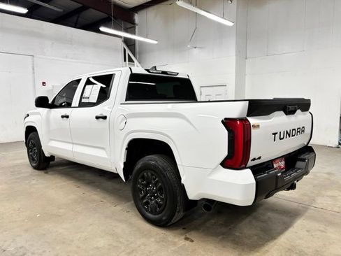 Used 2025 Toyota Tundra SR w/ SR Tow Package AWD/4WD image 5