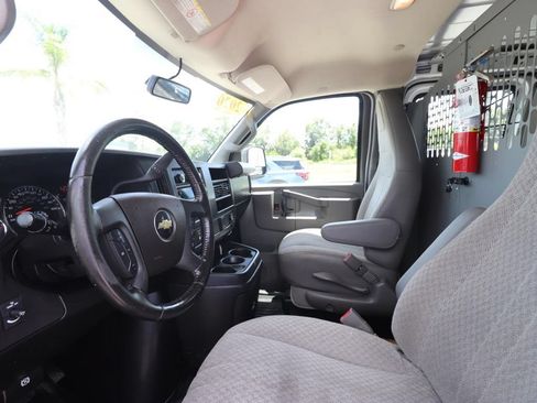 Used 2020 Chevrolet Express 2500 w/ Driver Convenience Package RWD image 2