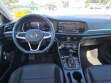 Used 2024 Volkswagen Jetta SE image 2