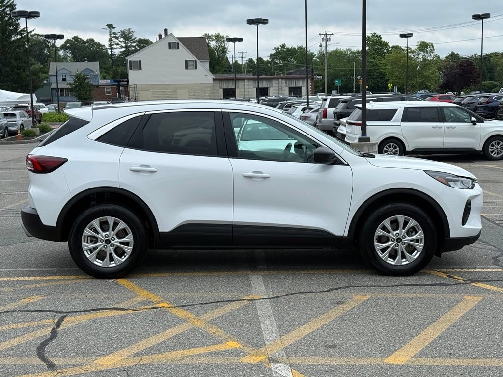 Used 2023 Ford Escape Active w/ Tech Pack #1 AWD/4WD image 7