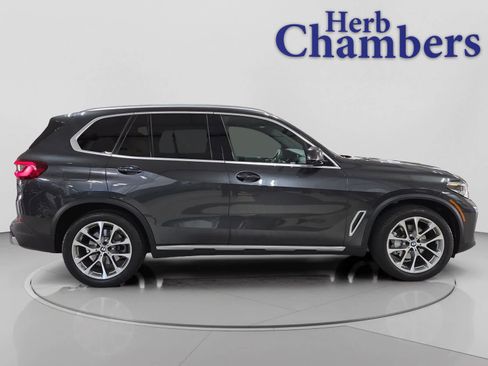 Used 2023 BMW X5 xDrive40i w/ Premium Package image 11